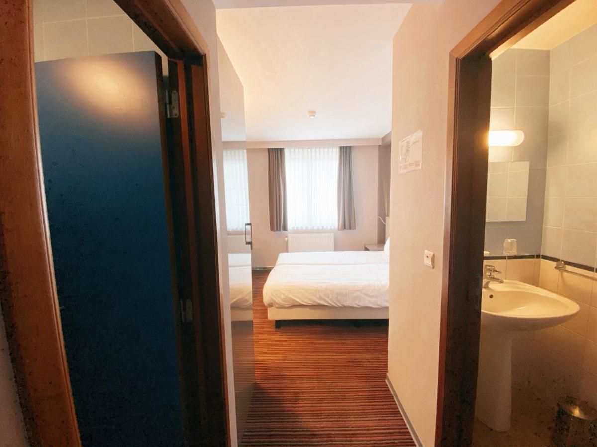 Hotel Les100Ciels Saint-Hubert Exteriör bild